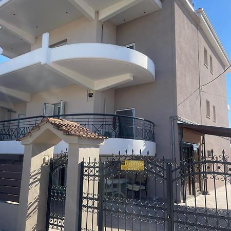 Bright Apartment, Spacious Near The Center Трикала Экстерьер фото
