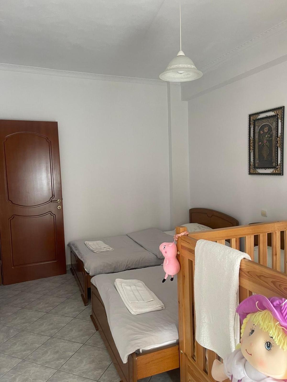 Bright Apartment, Spacious Near The Center Трикала Экстерьер фото